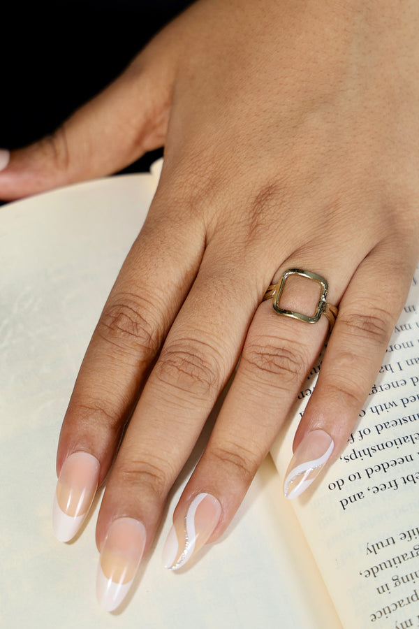 La Bellezza Dorata Free Sized - Adjustable Brass Ring