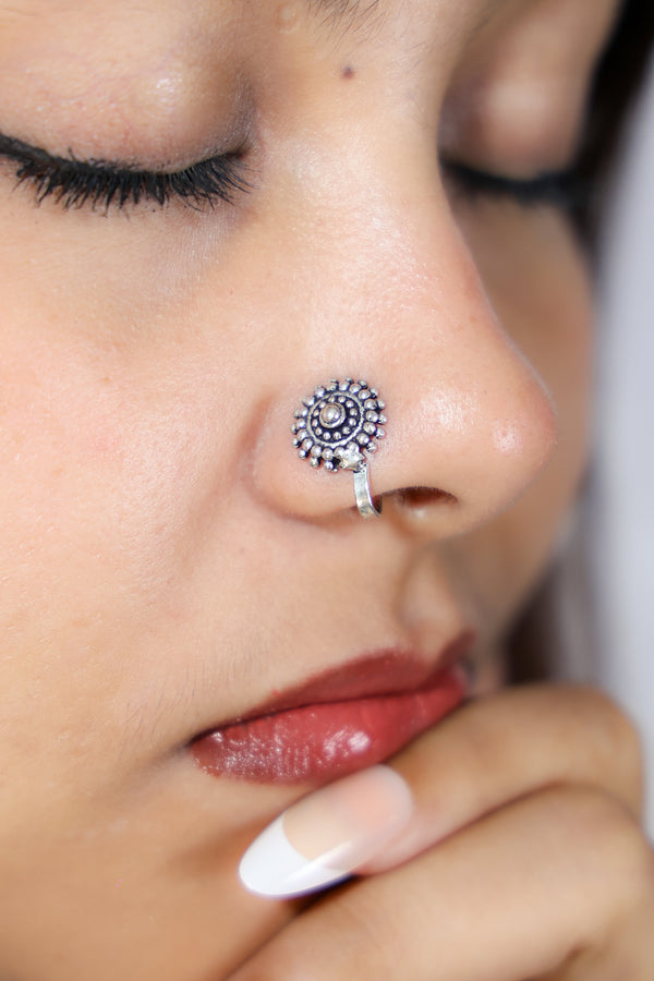 Zehra Naath-Piercing Free: Clip On,Fully Adjustable,Comfort Fit,Free Sized