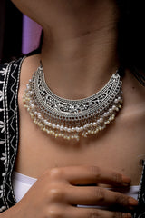 Azyan Neckpiece