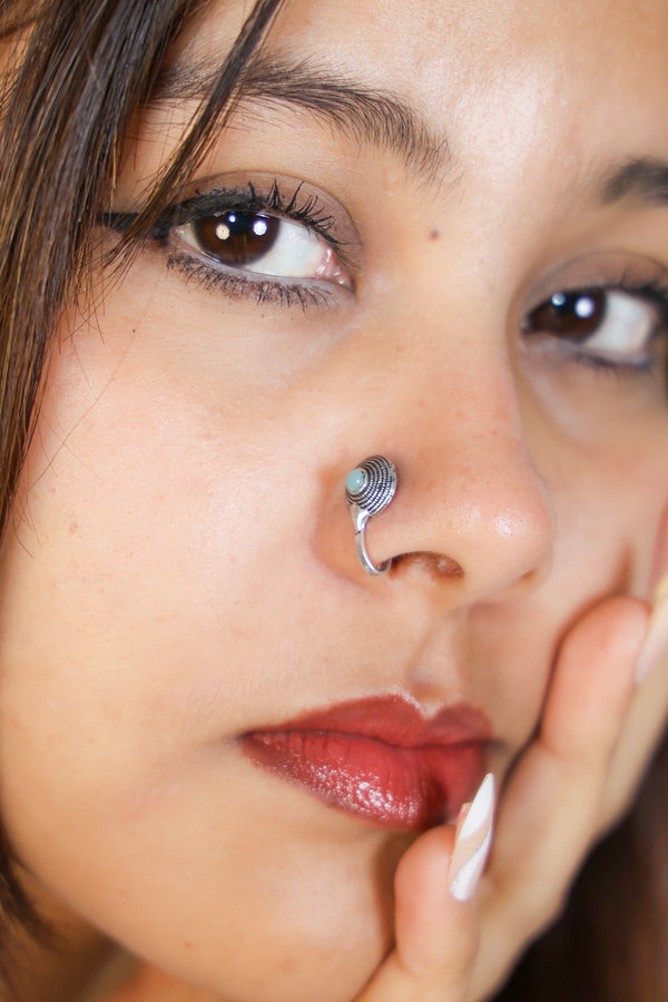 Naari Noor-Piercing Free: Clip On,Fully Adjustable,Comfort Fit,Free Sized