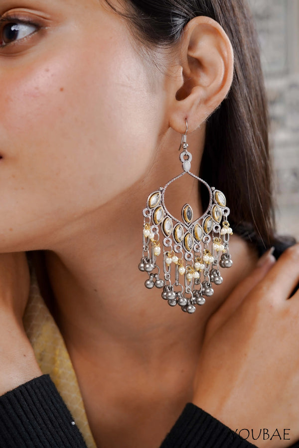 Qisha Oxi Kundan Earrings