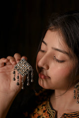 Zarnish Earrings