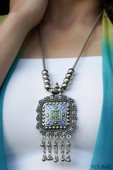 Deeba Neckpiece