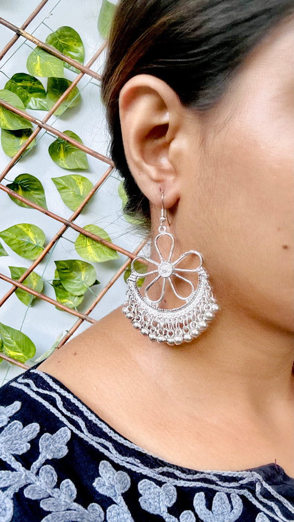 Rishni Drop Earrings