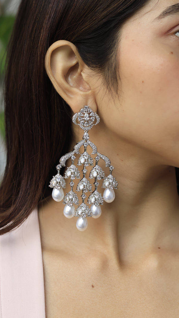 Crola AD Pearl Earrings