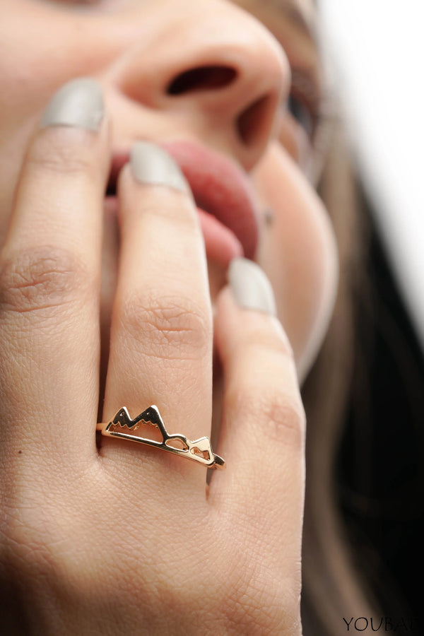 Miroslava Dainty Ring