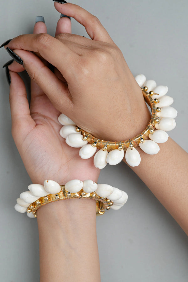 Pair of Shell Kada Bracelet - Golden