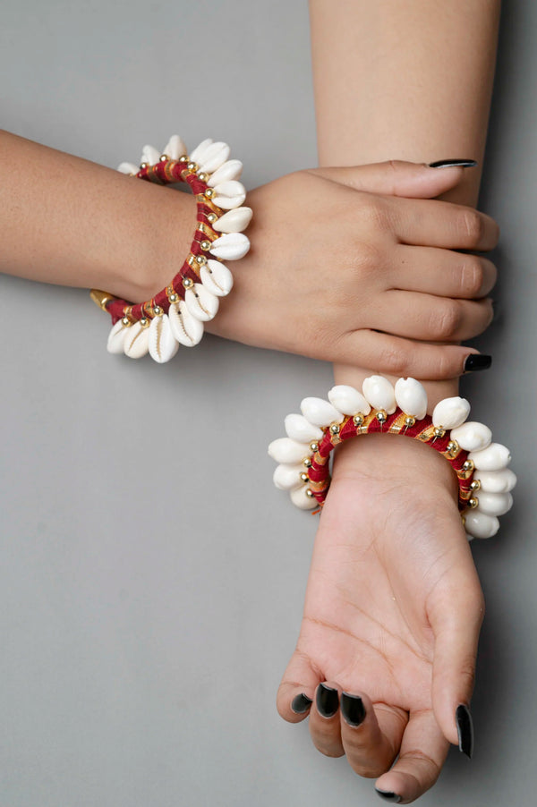 Pair of Shell Kada Bracelet - Maroon